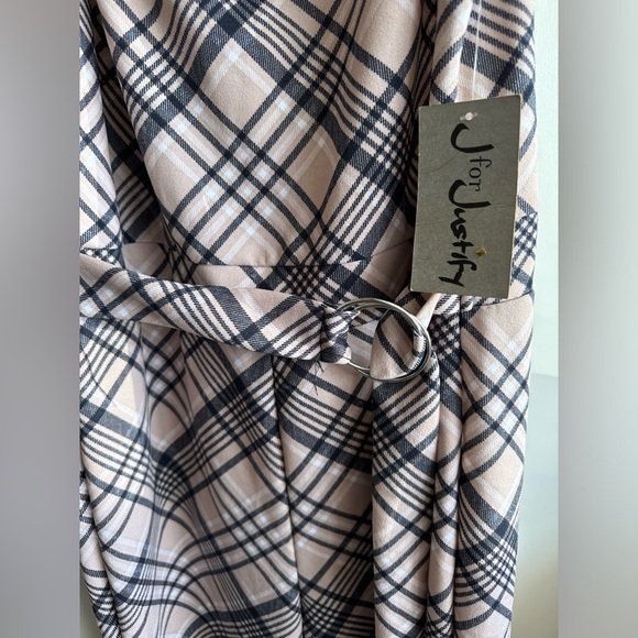 NWT J for Justify Womens Jumpsuit XL - Picture 4 of 6